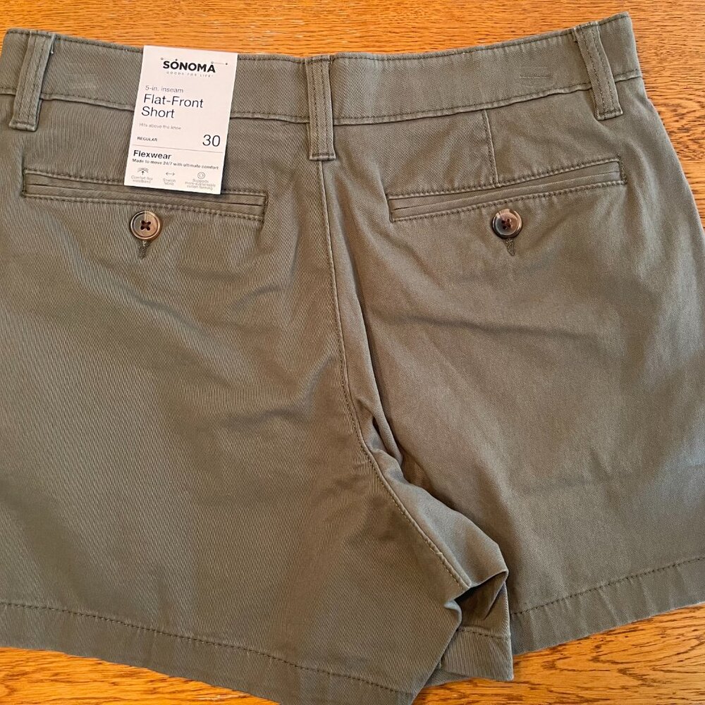 Mens Sonoma Flat Front 5 inch inseam short (30 waist) Dusty Olive